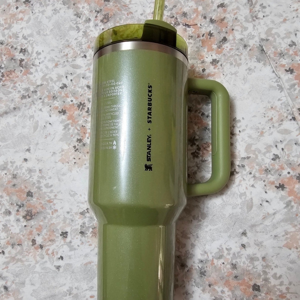 Starbucks x Stanley Ltd. Edition 2025 Large Quencher - Picture 3 of 8